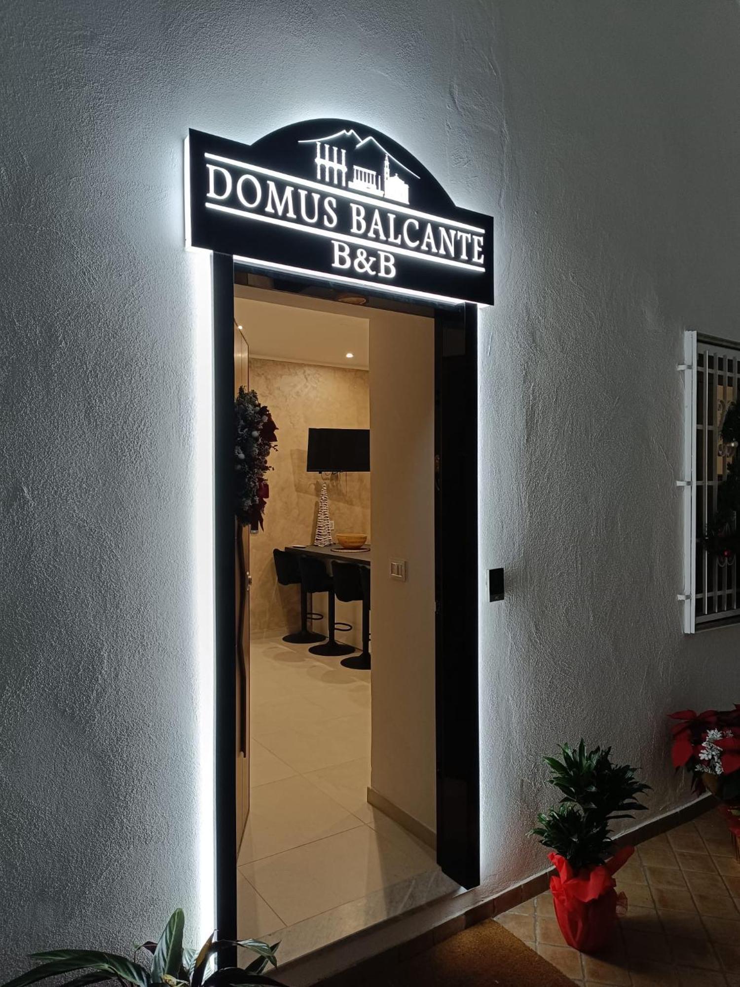 Domus Balcante B&B Помпей Екстериор снимка
