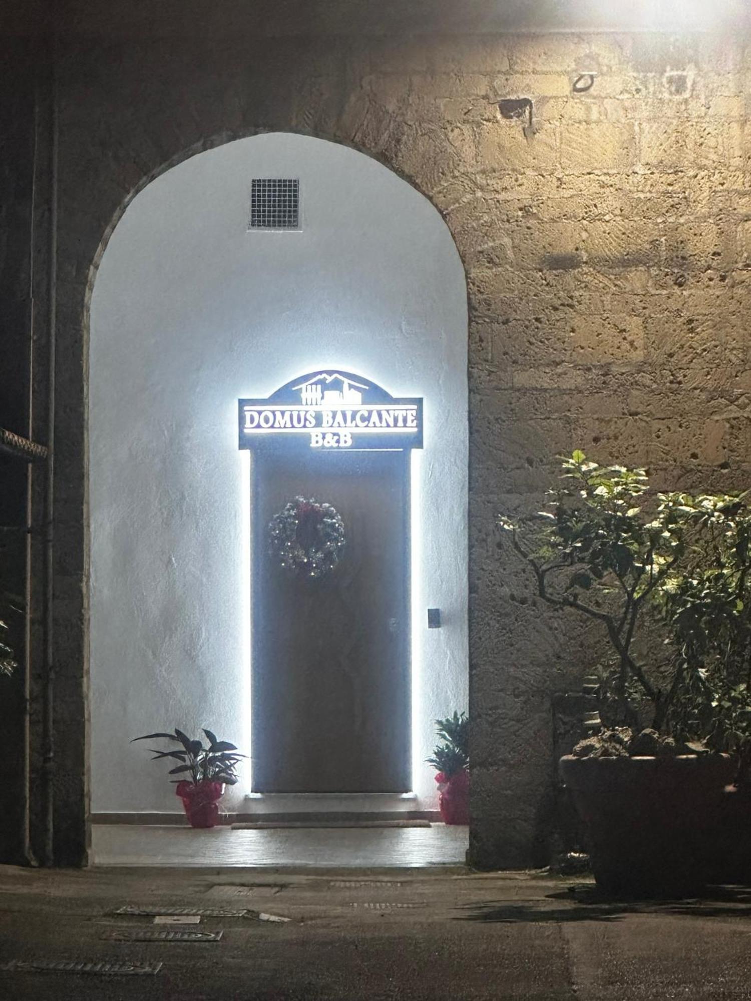 Domus Balcante B&B Помпей Екстериор снимка